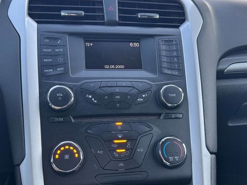 Used 2014 Ford Fusion SE image 15