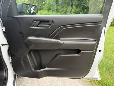Used 2023 Chevrolet Colorado W/T RWD image 12