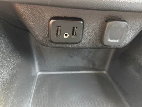 Used 2020 Chevrolet Traverse LS FWD image 25