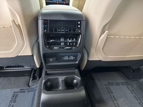 New 2025 Jeep Grand Cherokee L Limited w/ Trailer Tow Package image 38