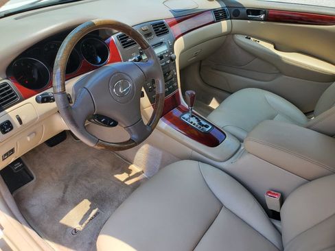 Used 2002 Lexus ES 330 FWD image 15