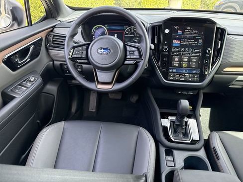 Used 2025 Subaru Forester Sport image 10