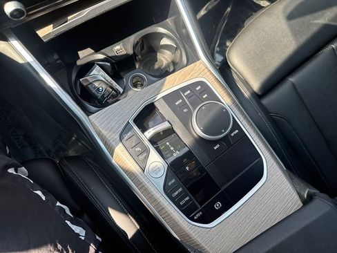 Used 2025 BMW 330i xDrive Sedan AWD/4WD image 39