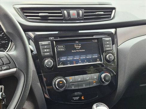 Used 2022 Nissan Rogue Sport S FWD image 13