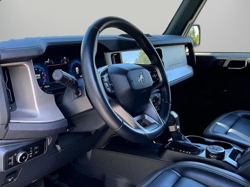 Used 2025 Ford Bronco Outer Banks AWD/4WD image 19