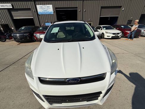 Used 2014 Ford Escape SE w/ Equipment Group 201A image 6