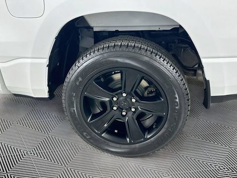 Used 2020 RAM 1500 Big Horn AWD/4WD image 29