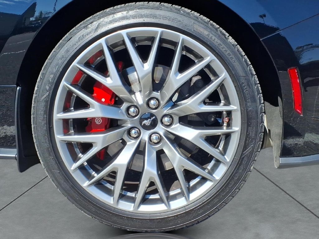 Used 2024 Ford Mustang GT Premium RWD image 11
