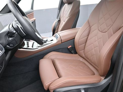 Used 2026 BMW X5 xDrive40i w/ Premium Package AWD/4WD image 10