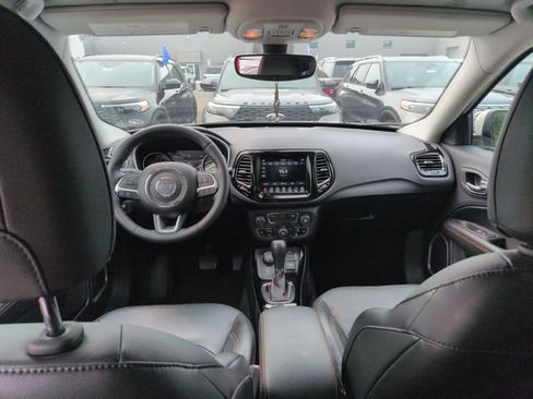 Used 2018 Jeep Compass Limited AWD/4WD image 24