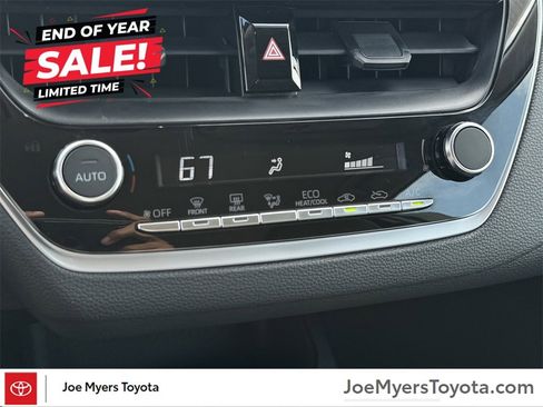 Used 2025 Toyota Corolla LE image 17