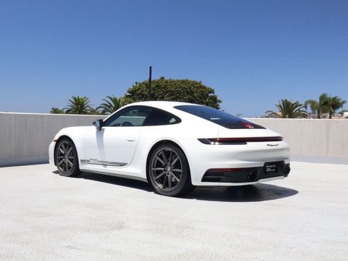 Certified 2024 Porsche 911 Carrera T RWD image 3