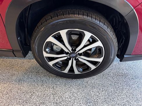 Used 2023 Subaru Forester Limited image 9