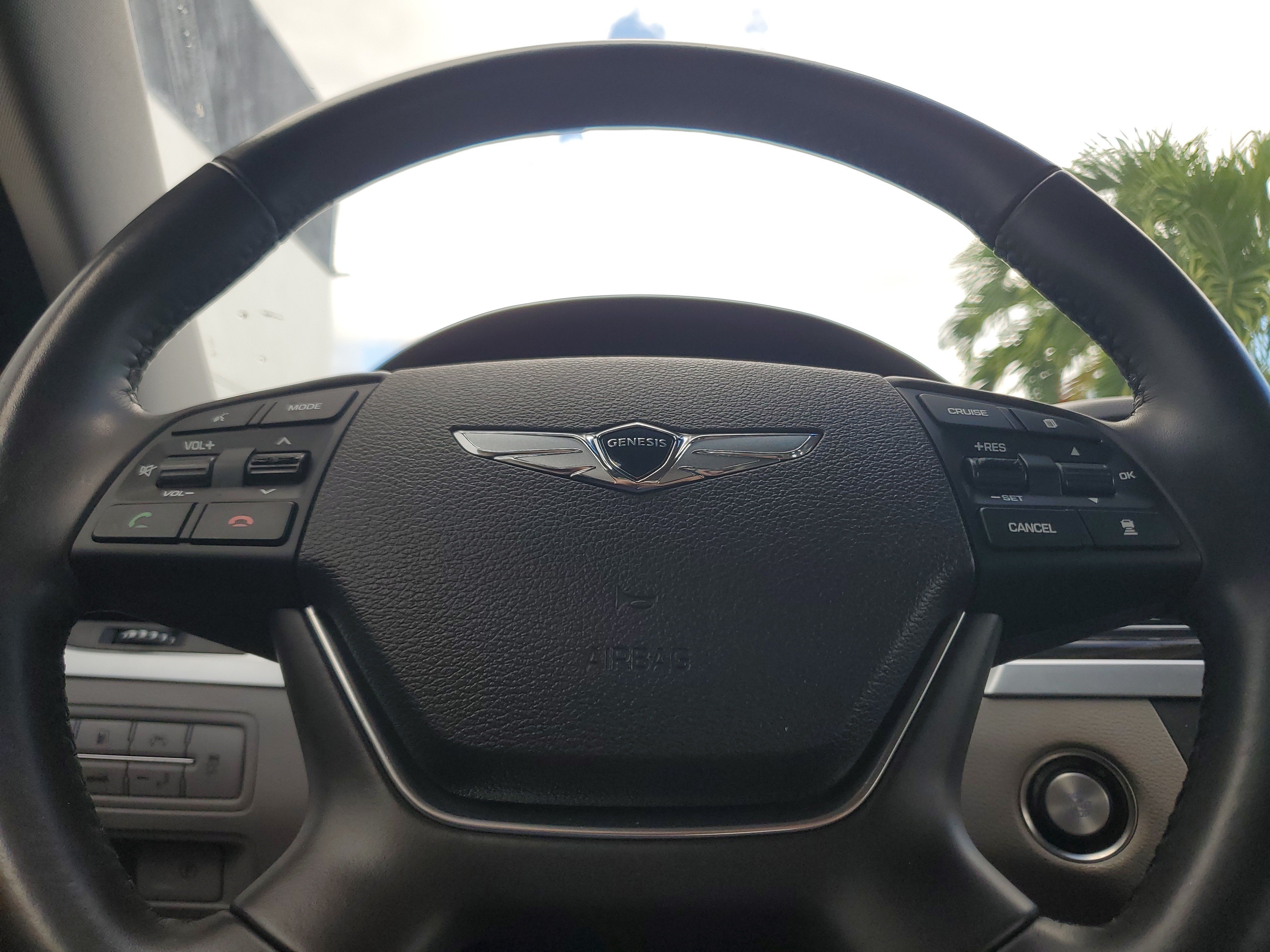 Used 2018 Genesis G80 3.8 RWD image 21