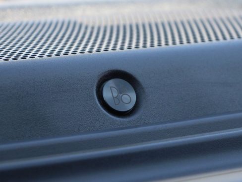 Used 2023 Ford F250 Lariat w/ Black Appearance Package image 28