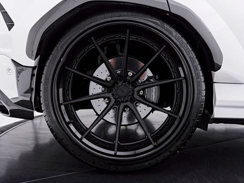 Used 2021 Lamborghini Urus AWD/4WD image 39