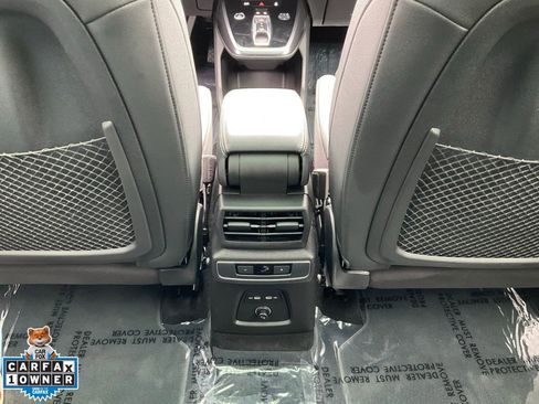 Used 2023 Audi Q4 e-tron Prestige image 36