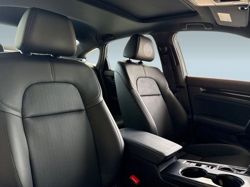 Certified 2025 Honda Civic Sport Touring image 30