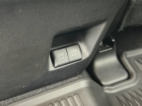 Used 2021 Toyota 4Runner SR5 Premium AWD/4WD image 13