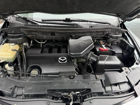 Used 2010 MAZDA CX-9 Grand Touring w/ Moonroof & Bose Audio Pkg image 18
