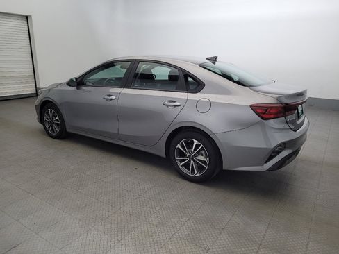 Used 2023 Kia Forte LXS w/ LXS Technology Package image 3