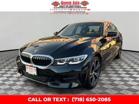 Used 2021 BMW 330i xDrive Sedan w/ Convenience Package image 2
