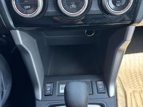 Used 2018 Subaru Forester 2.5i Premium AWD/4WD image 16