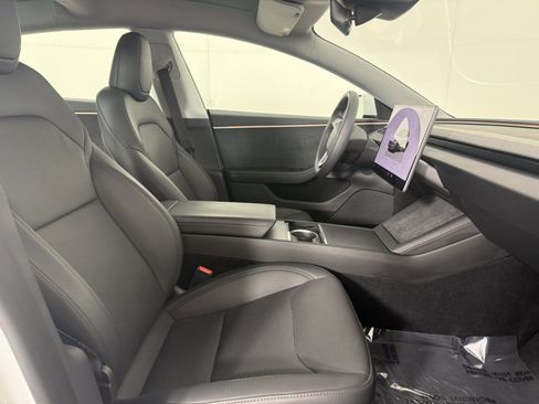 Used 2025 Tesla Model 3 Long Range image 10