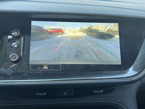 Certified 2023 Buick Envision Essence image 24