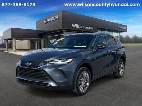 Used 2024 Toyota Venza XLE AWD/4WD image 1
