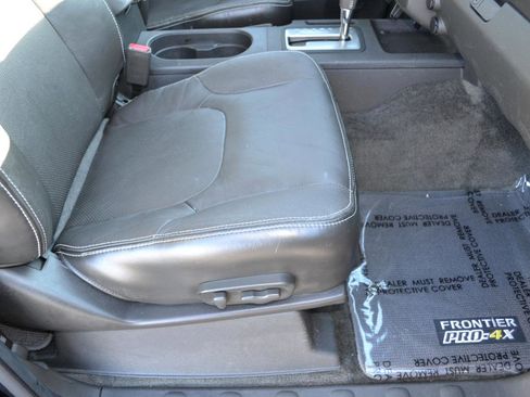 Used 2016 Nissan Frontier PRO-4X w/ Pro-4x Luxury Package image 34