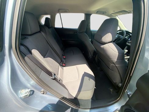 Used 2024 Toyota Corolla Cross LE FWD image 27