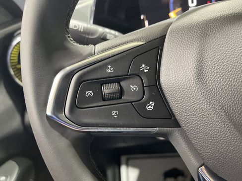 New 2026 Chevrolet Trax LT w/ Driver Confidence Package FWD image 28