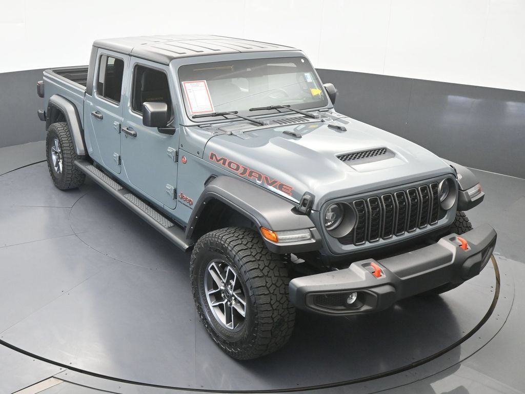 Used 2024 Jeep Gladiator Mojave AWD/4WD image 55