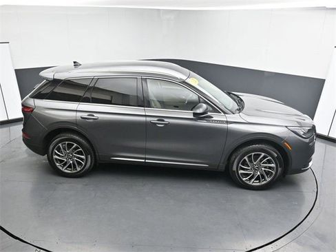 Used 2022 Lincoln Corsair AWD w/ Equipment Group 101A image 29