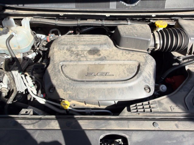Used 2024 Chrysler Pacifica Touring-L FWD image 29