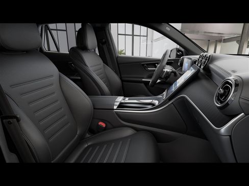 Certified 2026 Mercedes-Benz GLC 300 4MATIC image 39