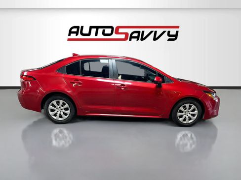 Used 2021 Toyota Corolla LE FWD image 8