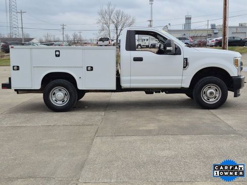 Used 2019 Ford F350 XL w/ Power Equipment Group image 8