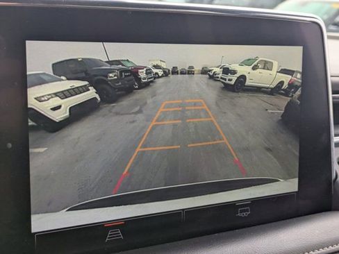 Used 2023 GMC Yukon SLT image 19