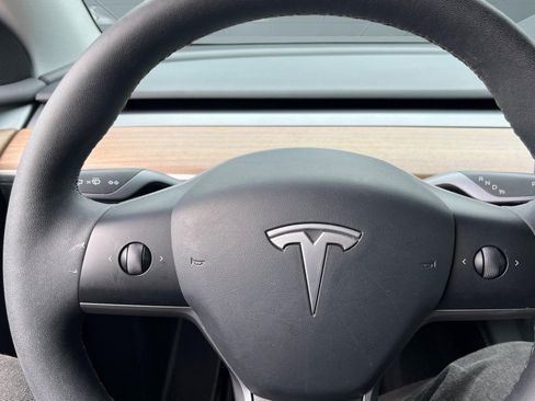 Used 2023 Tesla Model Y Long Range AWD/4WD image 6