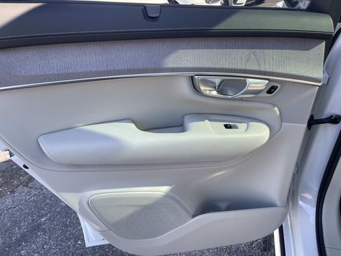 New 2026 Volvo XC90 B6 Ultra image 20