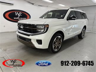 New 2025 Ford Expedition King Ranch video 1