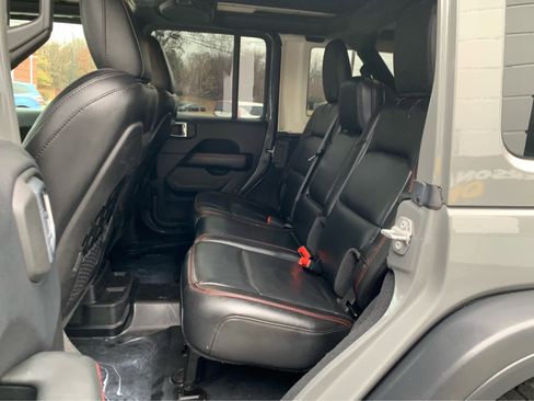 Used 2019 Jeep Wrangler Unlimited Rubicon image 24