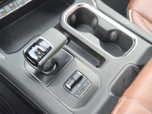 Used 2024 GMC Sierra 1500 Denali Ultimate image 16