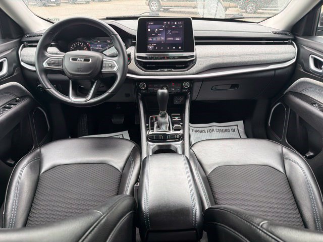 Used 2022 Jeep Compass Latitude w/ Convenience Group AWD/4WD image 26