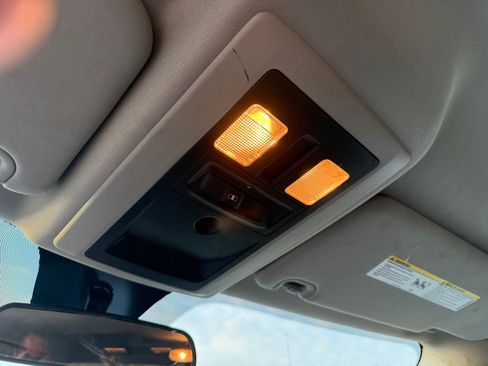 Used 2017 RAM 1500 Classic SLT image 17