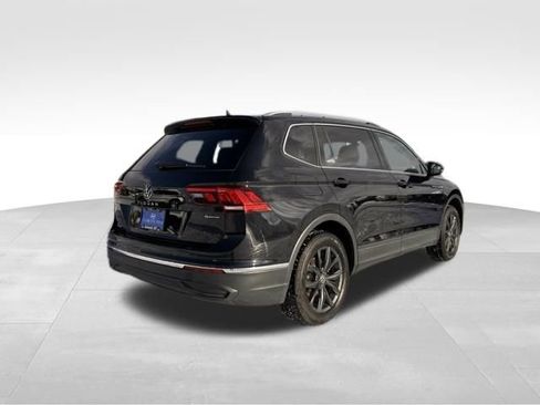 Used 2024 Volkswagen Tiguan SE image 5