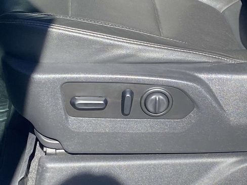 Used 2019 GMC Sierra 1500 SLT w/ SLT Premium Plus Package image 15