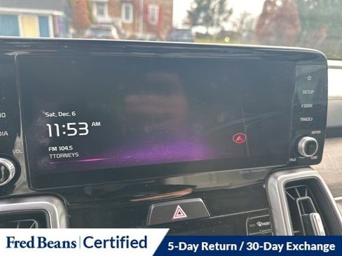 Used 2023 Kia Sorento S image 19